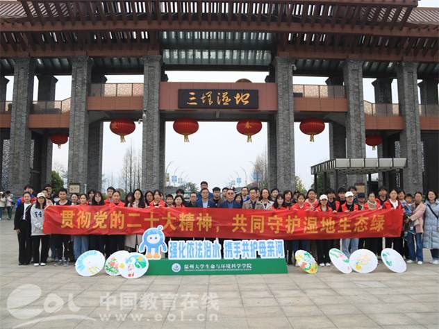 桌子上放满了不同类型的建筑 AI 生成的内容可能不正确。